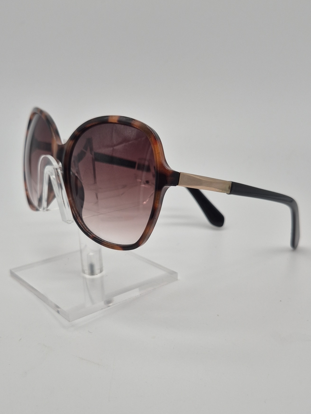 Oversized Tortoiseshell Round Sunglasses - Brown Gradient Lenses